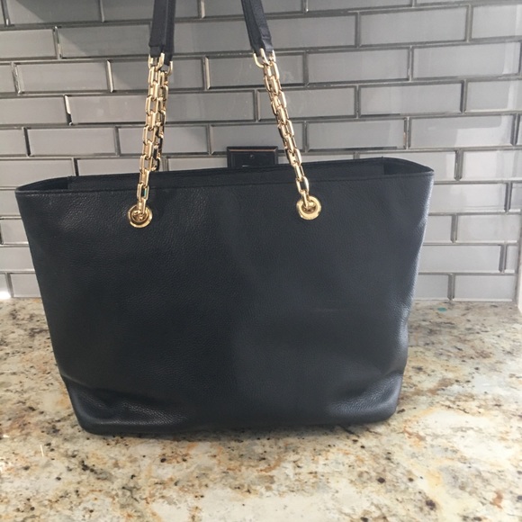 Michael Kors 👜 - Picture 4 of 10